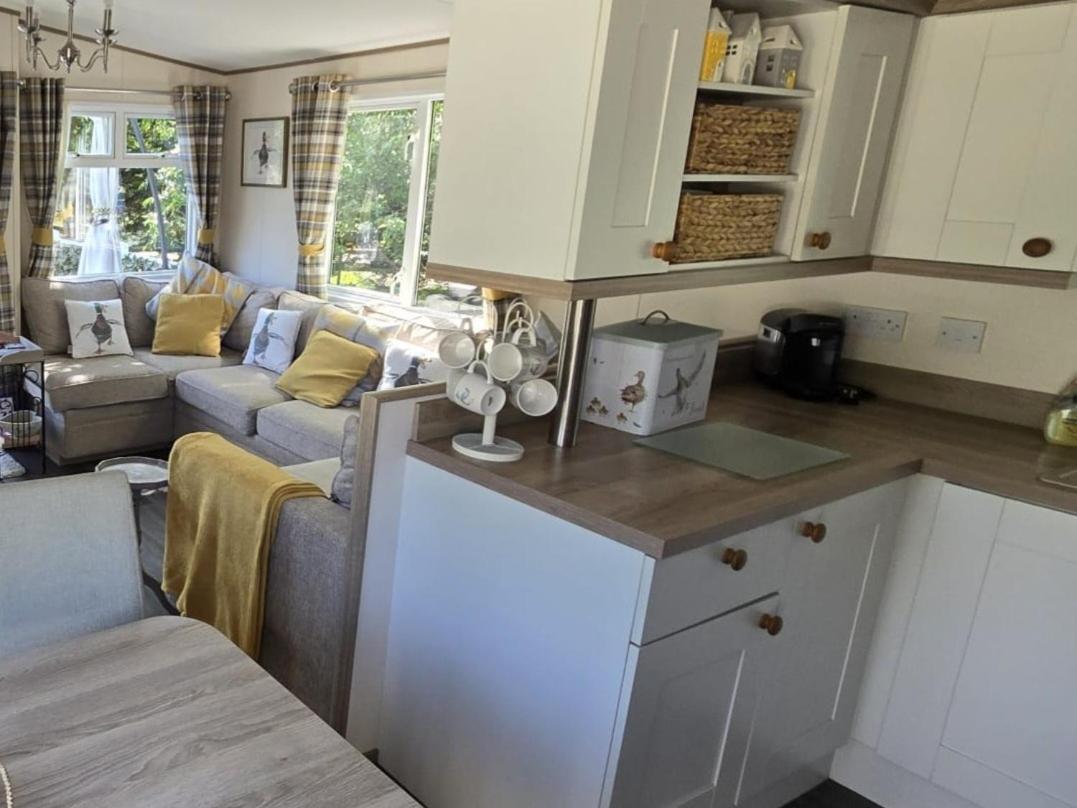 Luxury Lakeside Caravan With Hottub And Private Fishing Peg, Tattershall Lakes Kültér fotó