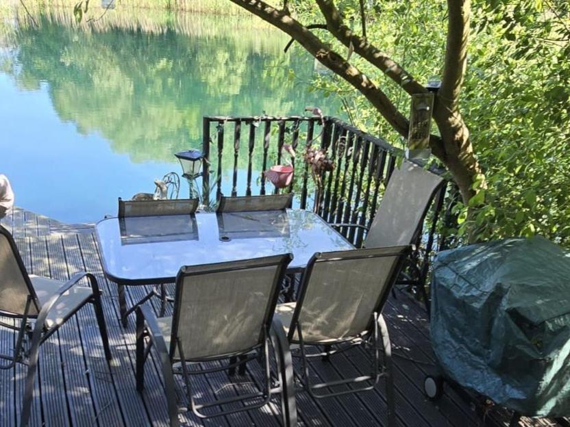 Luxury Lakeside Caravan With Hottub And Private Fishing Peg, Tattershall Lakes Kültér fotó