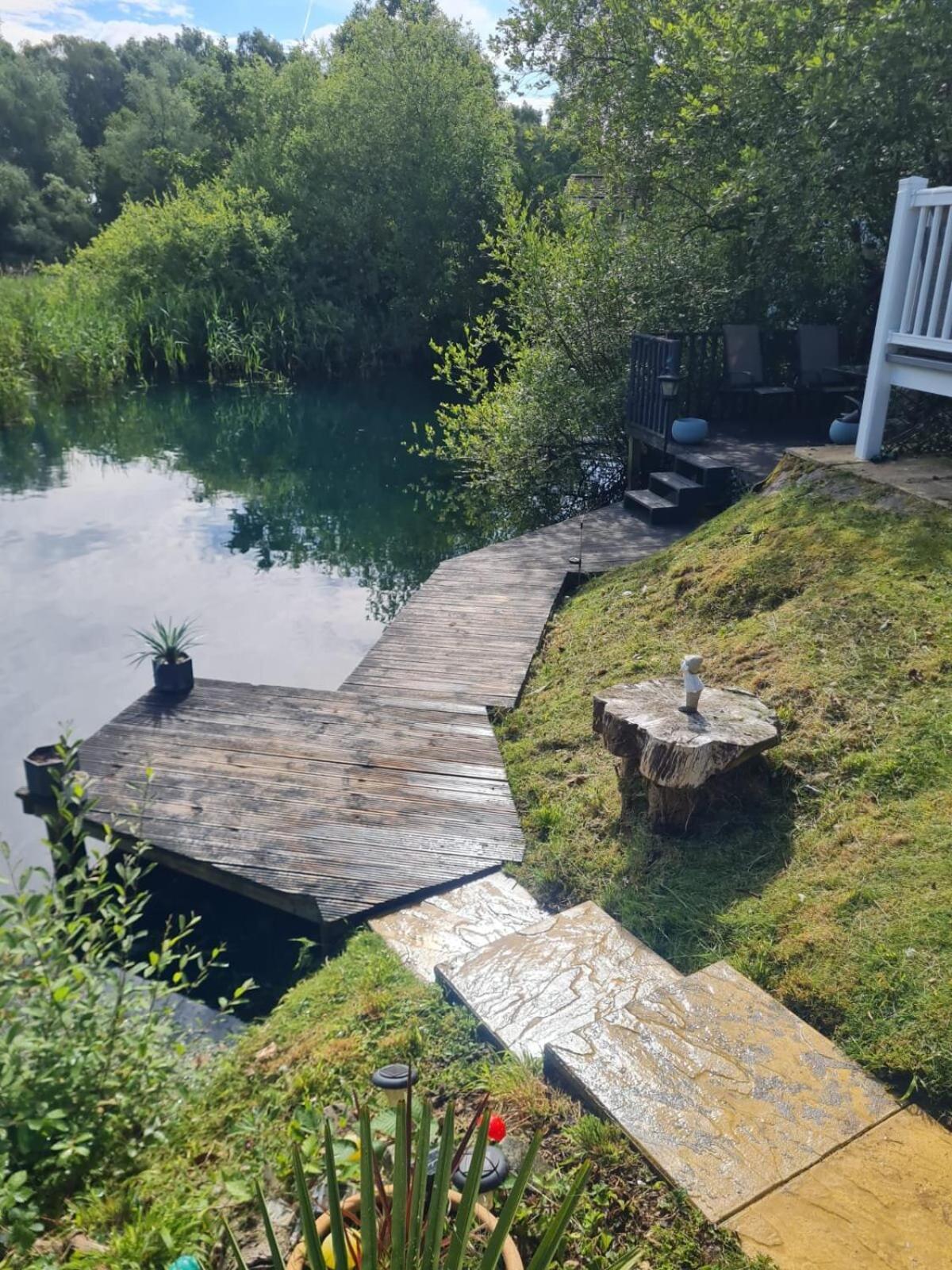 Luxury Lakeside Caravan With Hottub And Private Fishing Peg, Tattershall Lakes Kültér fotó