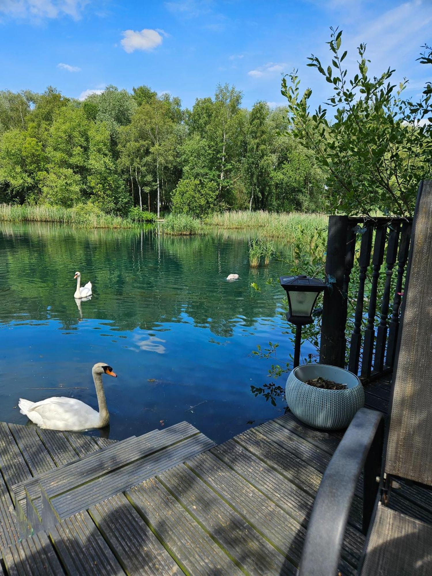 Luxury Lakeside Caravan With Hottub And Private Fishing Peg, Tattershall Lakes Kültér fotó